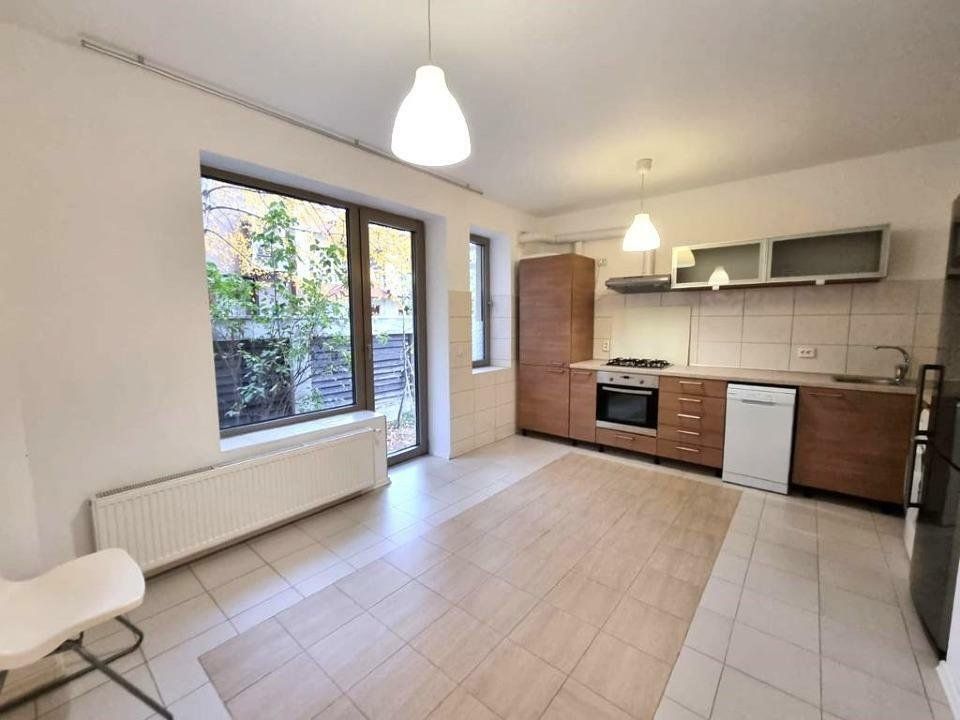 Parter in vila 4 camere lux cu gradina proprie , OMV Petrom City - Poză 10