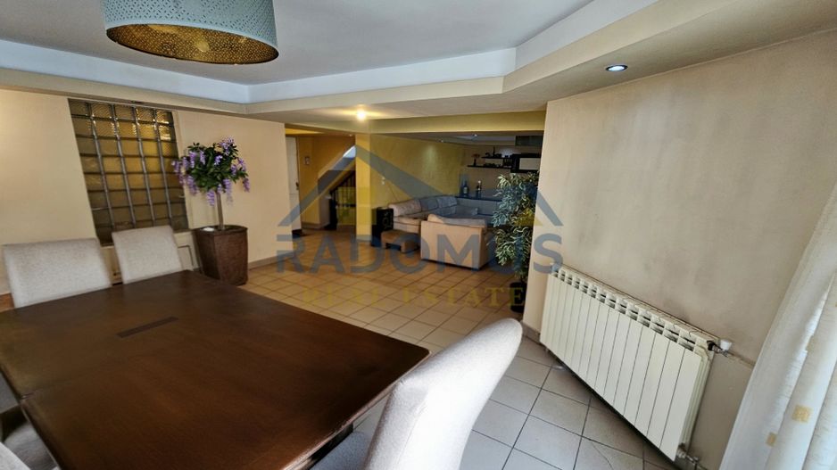 Vilă spațioasă, central, ideală pentru activități comerciale/birouri - Poză 5