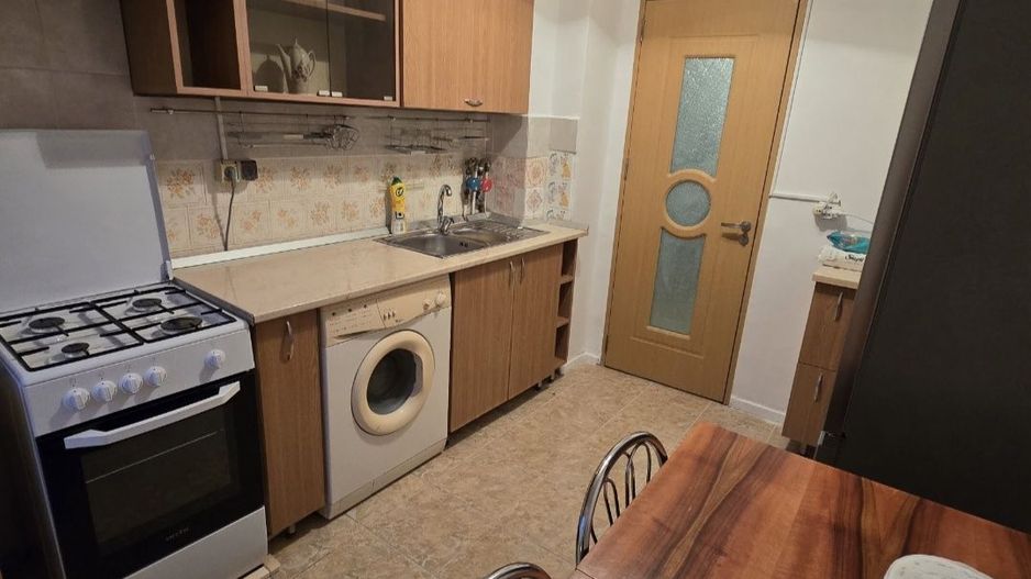 Apartament cu 2 camere – Craiovița Nouă, zona Bigul Vechi - Poză 7