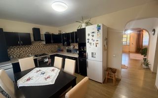 Vila de vânzare 160 mp - complet mobilată și utilata  - Câmpina ! - Poză 6