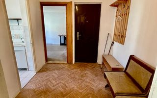 Nicolina-Clopotari Apartament 2 Camere Decomandat Bloc 1986 - Poză 2