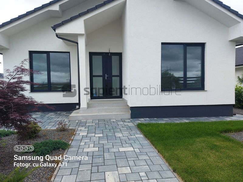 Casa noua in cartierul Viena Residence - Poză 1