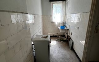Apartament 3 camere de vânzare – etaj 2, 2 balcoane, vizavi de OMV - Poză 3