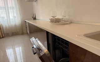 Apartament istoric de lux cu 3 camere de 130mp langa Prefectura - Bastion - Poză 7