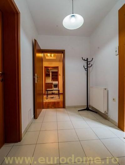 Exclusivitate - La 7 minute de Parcul Central si Drumul Poienii, imobil la cheie - Poză 4