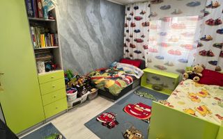 Două case individuale de vânzare în Teliuc –ideale pentru două familii - Poză 5