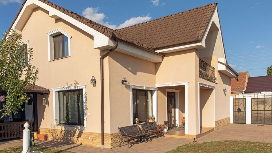 Vilă P+M, Clujului, 190 mp, teren 520 mp, singur în curte. 230 000 E - Poză 1