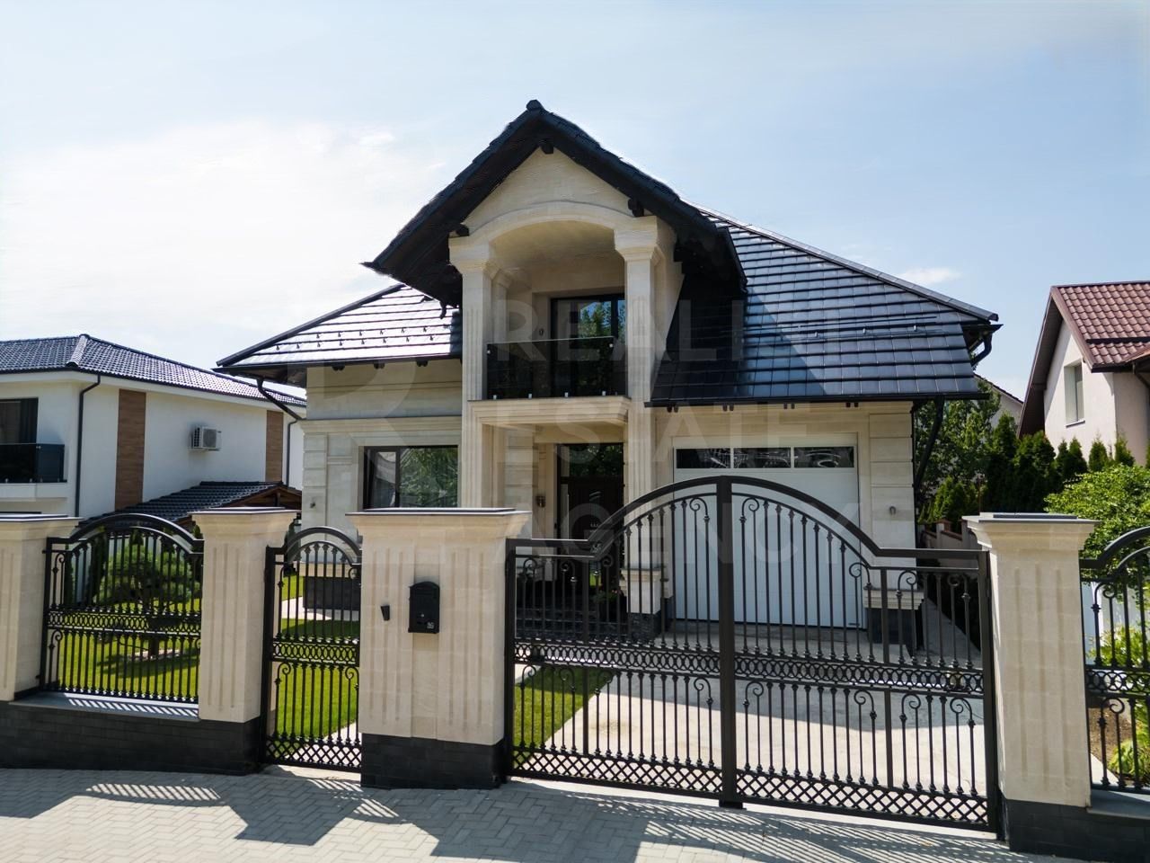 Vânzare, casă, 2 nivele, 3 camere, str. Ioan Botezatorul, Dumbrava. - Poză 2