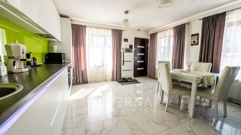 Casa individuala, 219mp, 5 camere, 4 terase, curte, zona Dambul Rotund - Poză 23