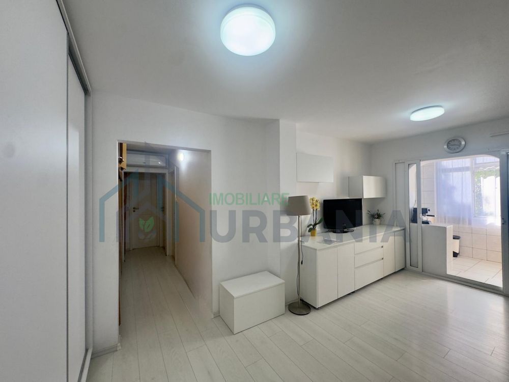 Apartament 3 camere decomandat, Nicolina-Clopotari, zona Lidl, bloc 1984 – de vanzare - Poză 1