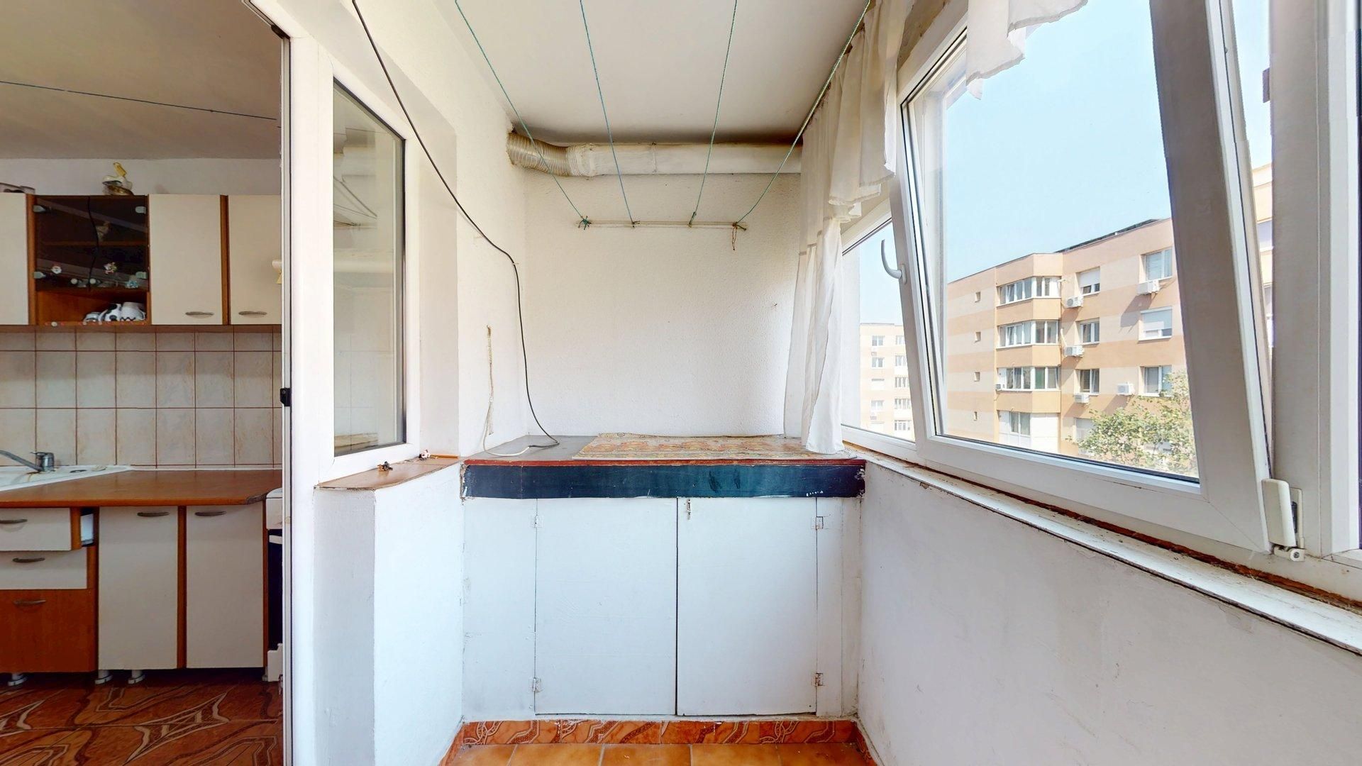 5 min Metrou Crangasi Apartament 3 camere - Poză 9