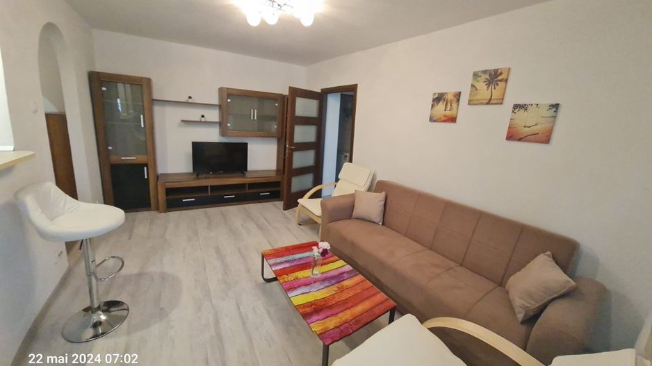 Metrou 1 Mai 2 cam sdc 7/9 renovat, mobilat, totul nou - Poză 1