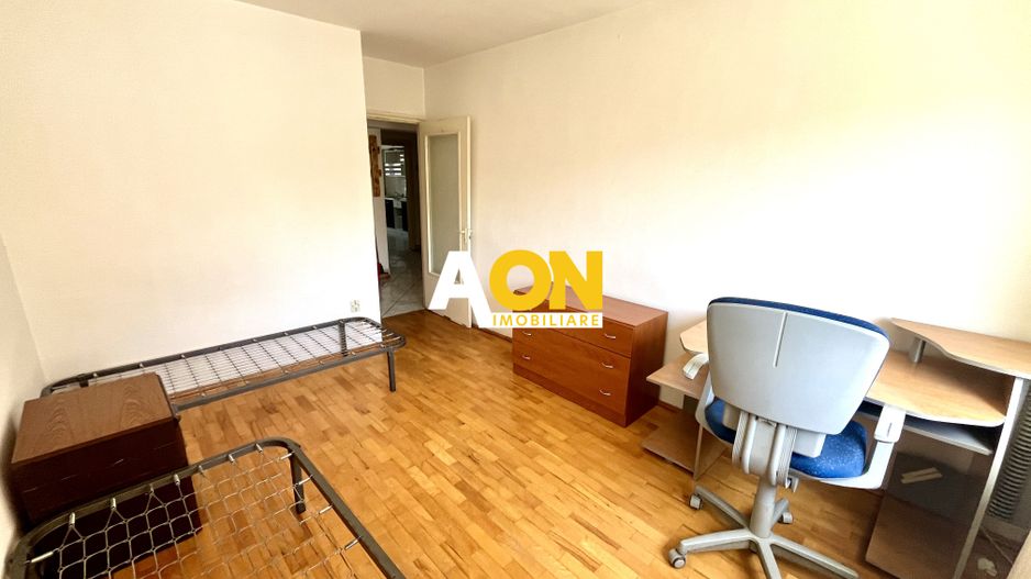 Apartament cu 3 Camere, Etaj 1, Zonă Ultracentrală - Poză 9