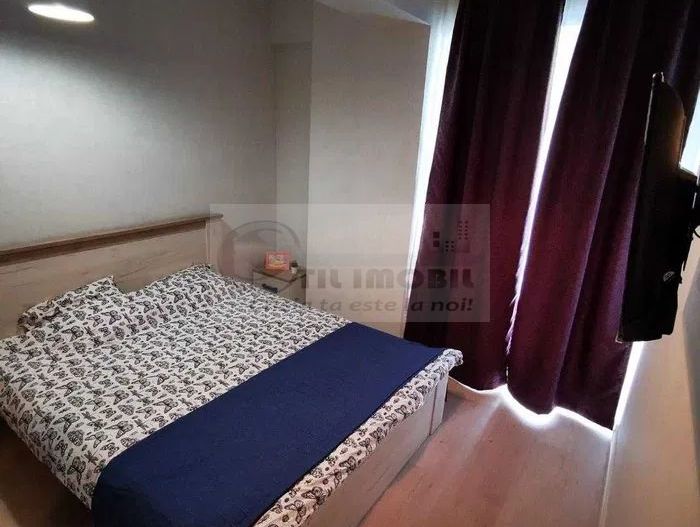 Apartament cu 2 camere - 48 mp - Royal Town - Intabulat ! - Poză 3
