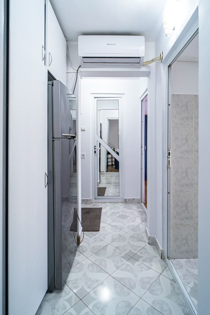 Drumul Taberei 2 camere, 38mp, decomandat, 5/10, bloc reabilitat, metrou aproape - Poză 4