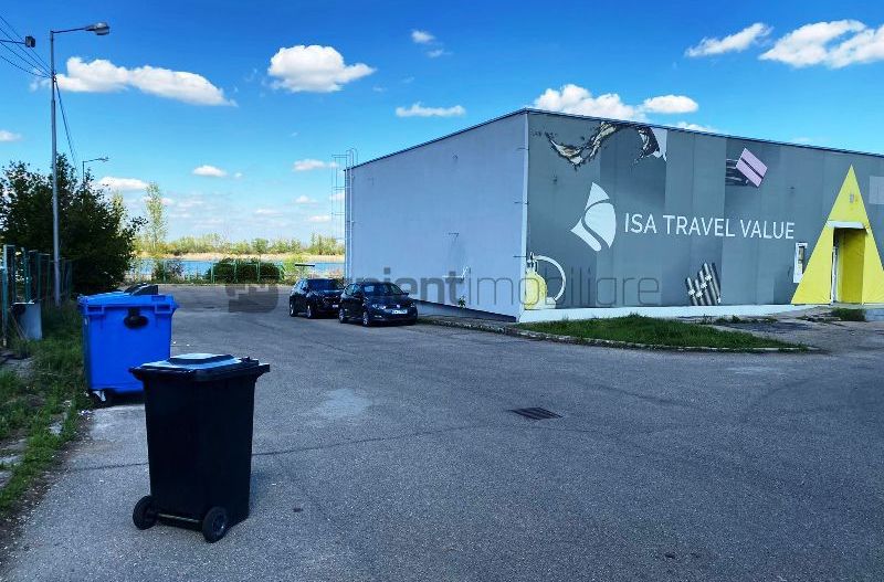 De inchiriat hala cu rampa  in Vama Bors - Poză 9