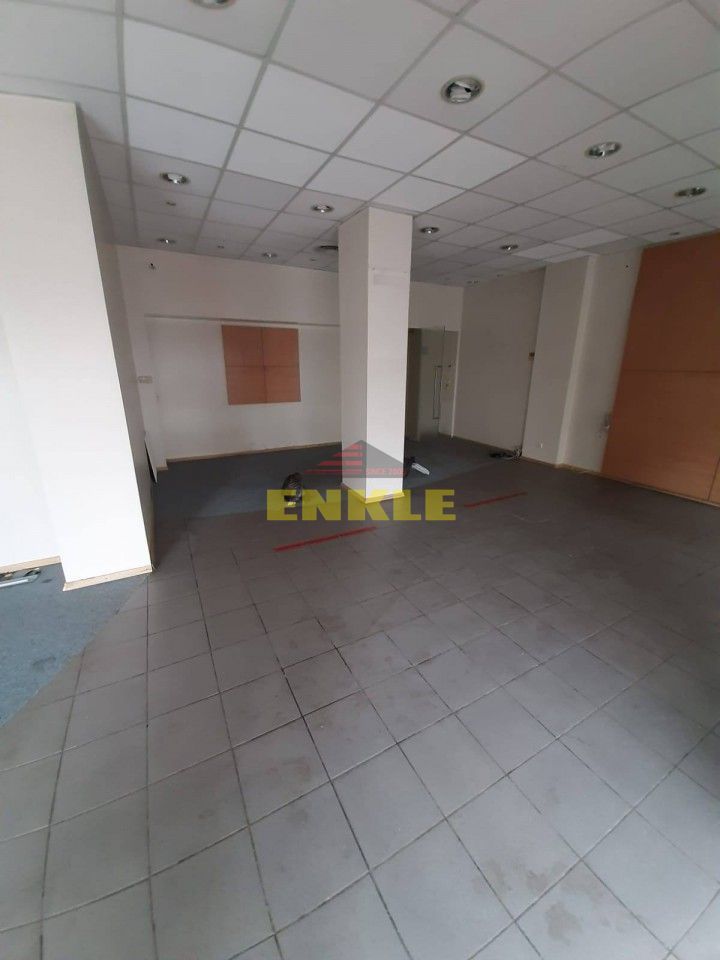 Inchiriez Spatiu Comercial 130 mp utili, central, 1700 euro Negociabil - Poză 3