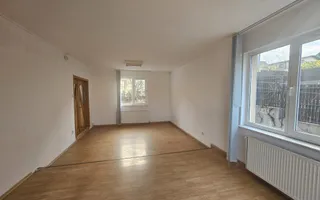 Casă spațioasă - Varianta Prundu Craiovei - Poză 12