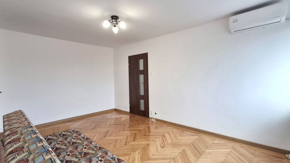Apartament 2 camere renovat la 2 minute de metrou - Poză 3