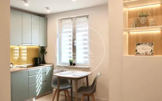 Apartament de vanzare  cu 3 camere Lux in zona Rogerius, Oradea. - Poză 12