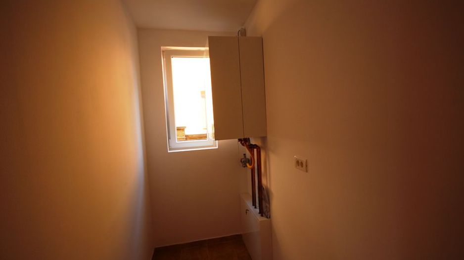 Vila spatioasa  nemobilata zona Elisabetin - Poză 7