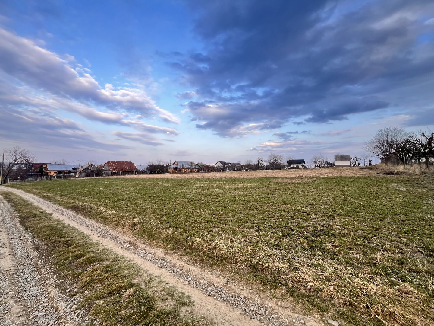 Teren Intravilan de Vânzare 26 Ari | Suceava/Tisauti  I 135.000Euro - Poză 3