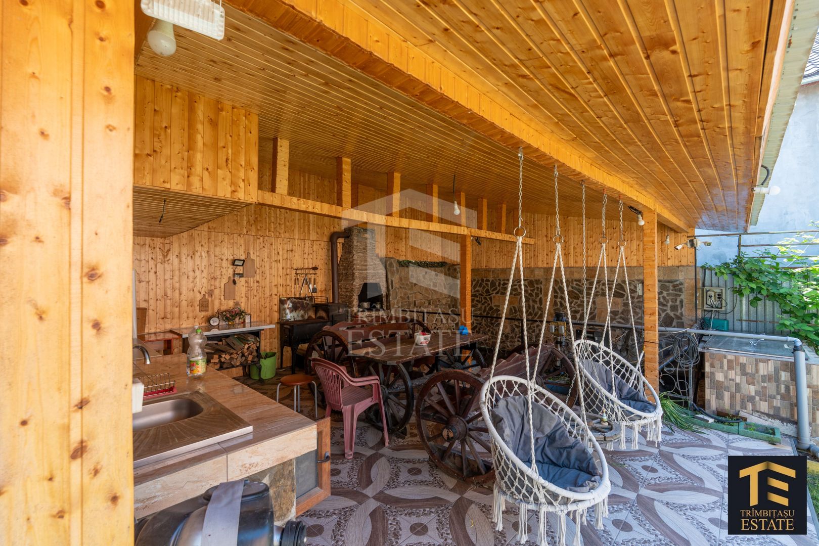 Casă P+M Năvodari | 6 camere | Curte superb amenajată - Poză 7
