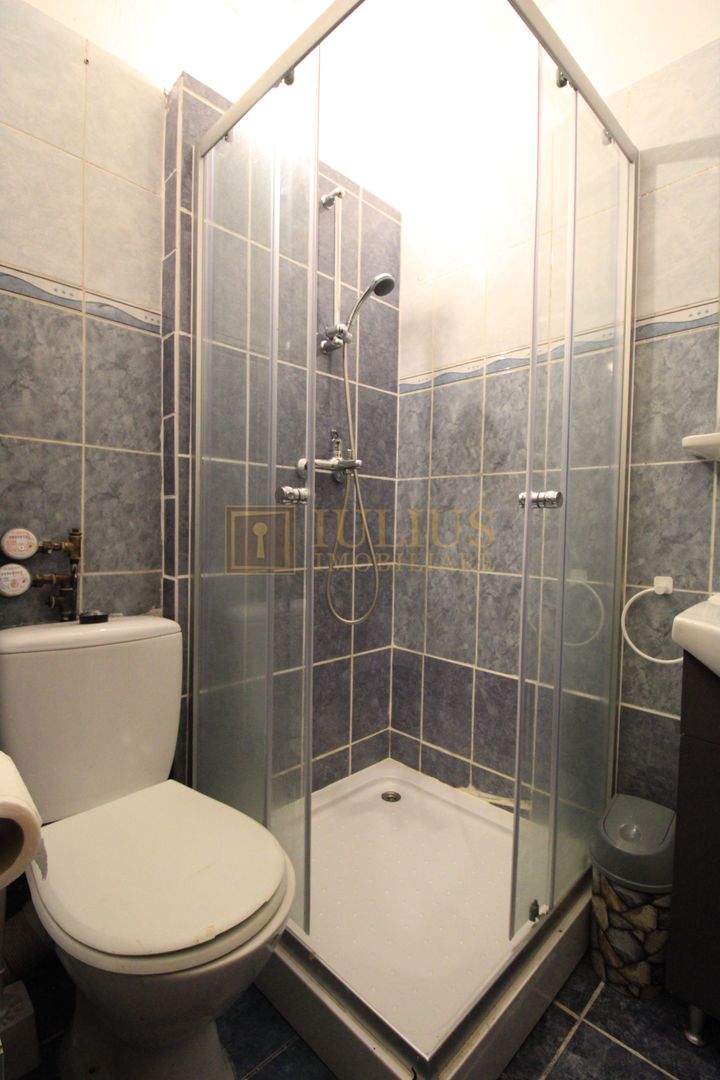 10 minute de UMFT, o camera. - Poză 8