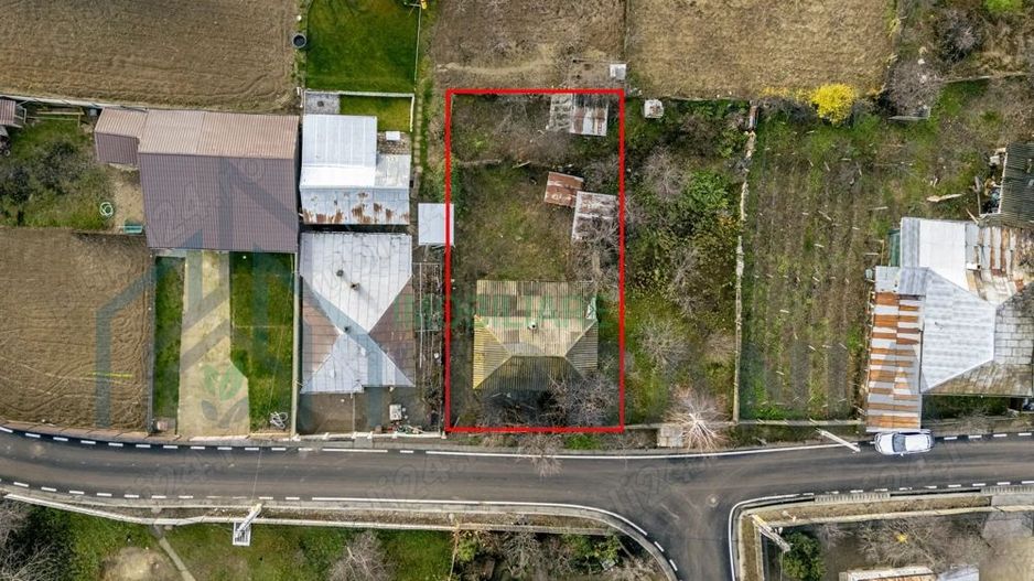 Casa Batraneasca Utilitati la poarta, asfalt nou, 15 min de Iasi - Poză 1