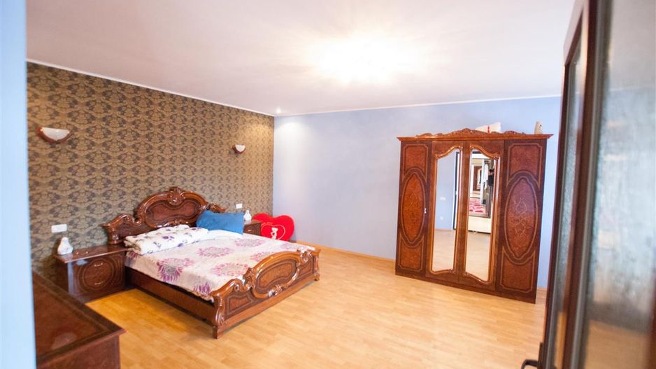 Casa 15 camere 846 mp utili 720 mp teren - Poză 14