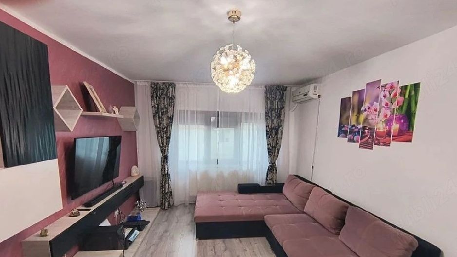 inchiriez apartament 3 camere Micro 16 - Poză 1