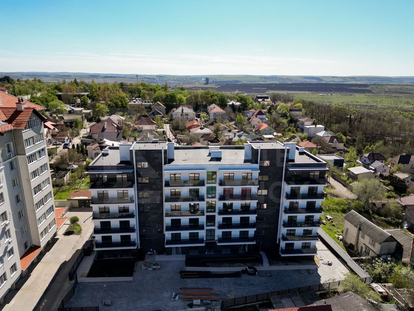 Vânzare, apartament, 2 camere și living , șos, Hîncești, Telecentru - Poză 2