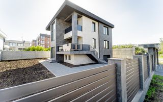 Casa de vânzare, individuală, Centru - Poză 11