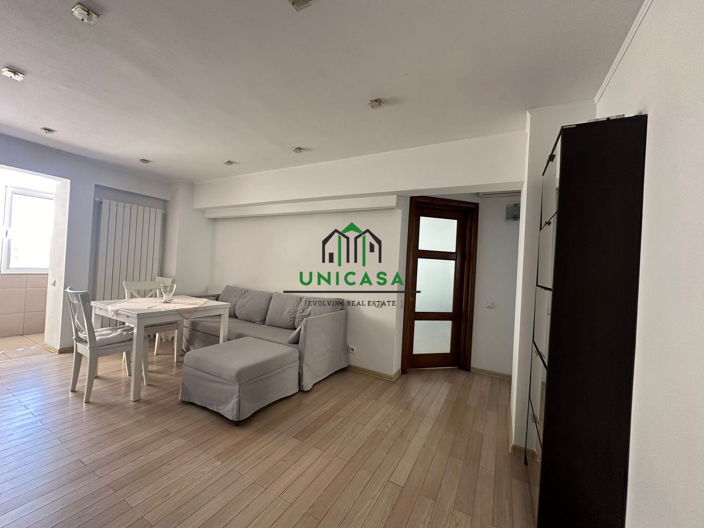Apartament 3 camere - Ostroveni - Poză 1