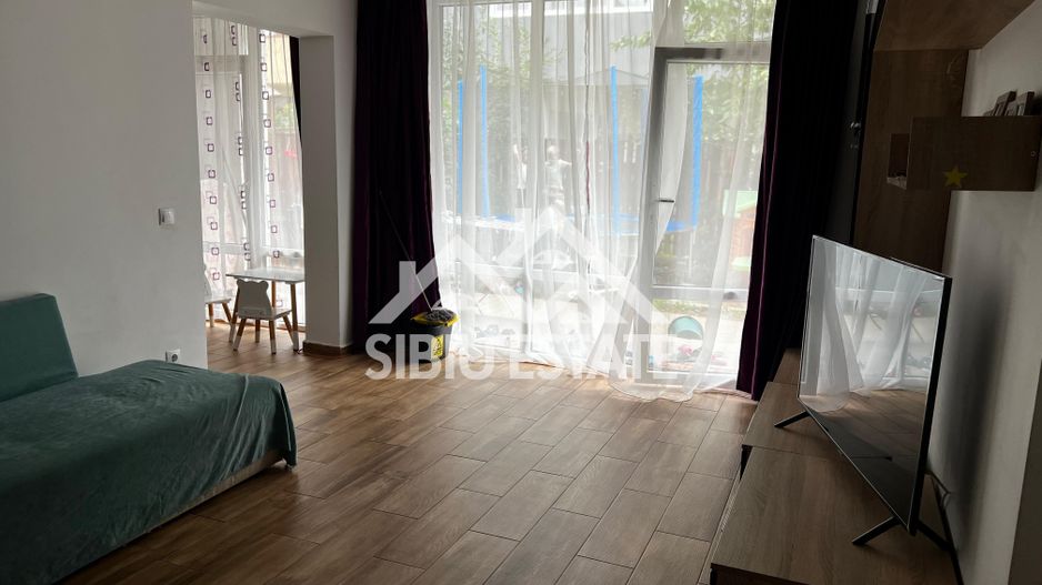 Apartament 3 camere cu grădină 100 mp.  loc de parcare-Calea Cisnadiei - Poză 1