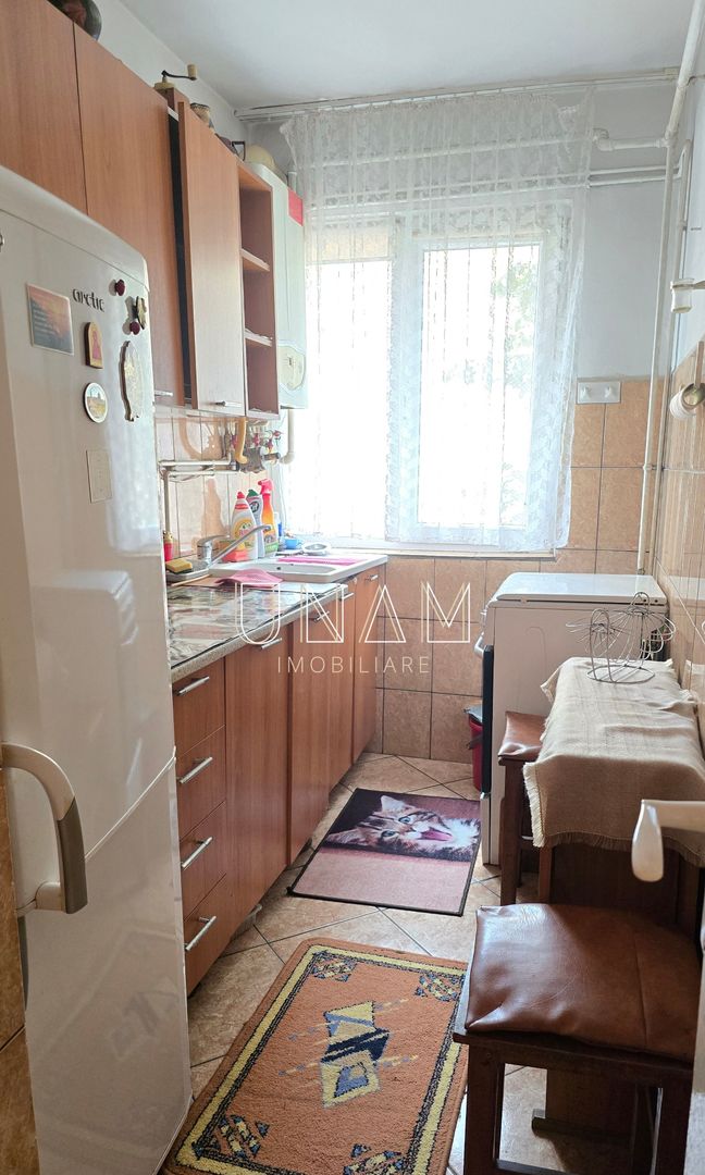 Apartament 3 camere de vânzare, Etaj 2 – Micro 2,  Reșița - Poză 7