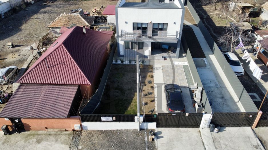 Casa / Vila de vanzare Valu lui Traian - Poză 11