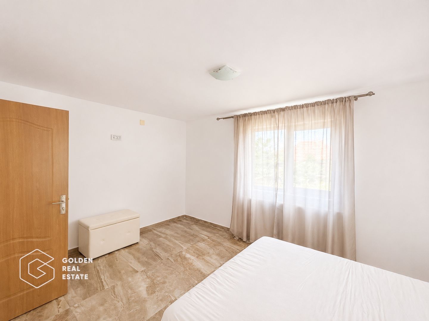 Casa noua P+M, finizaje moderne, localitatea Horia, comision 0% - Poză 8
