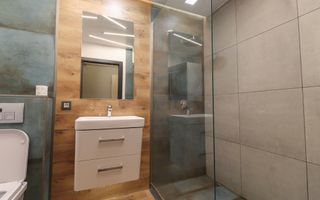 Apartament cu 3 camere de inchiriat, zona VIVO! - Poză 15