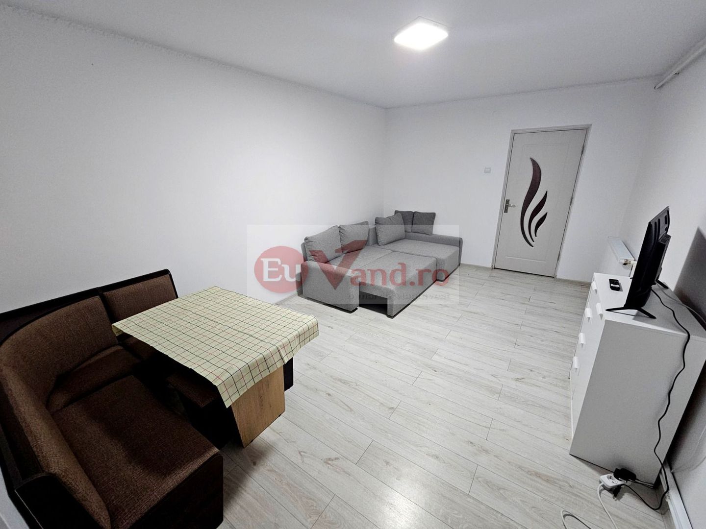 De vanzare apartament cu o camera, zona Reno - Doja, parter, 46.500 euro - Poză 1