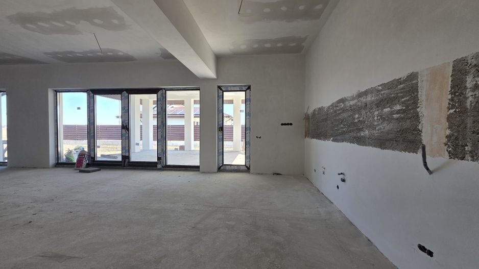 Casa in regim P+1ER de vanzare in Baltoesti - Poză 10