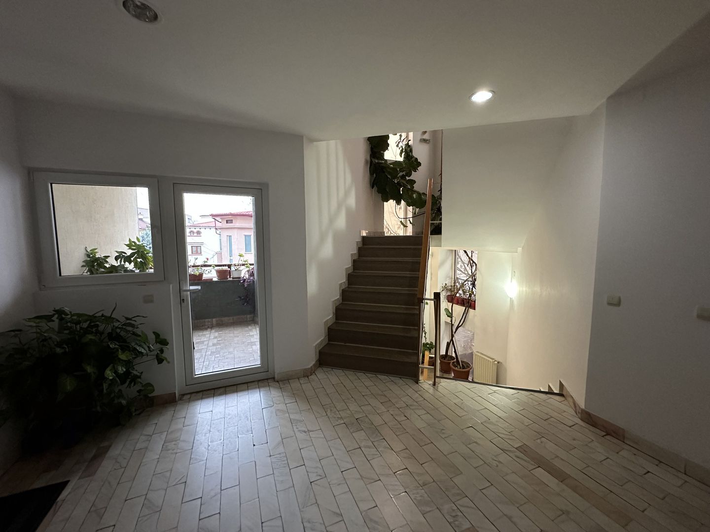 VATRA LUMINOASA -Agricultori | Cladire 1900mp din 2001 | Teren 1030mp - Poză 20