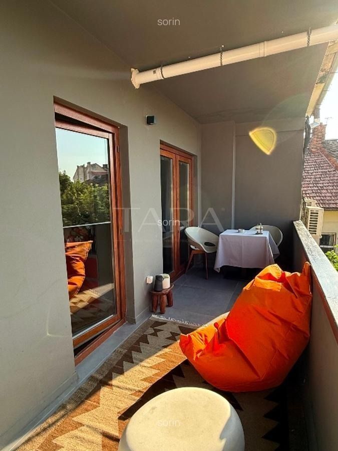 Apartament ULTRACENTRAL, 4 camere, decomandat - Poză 11