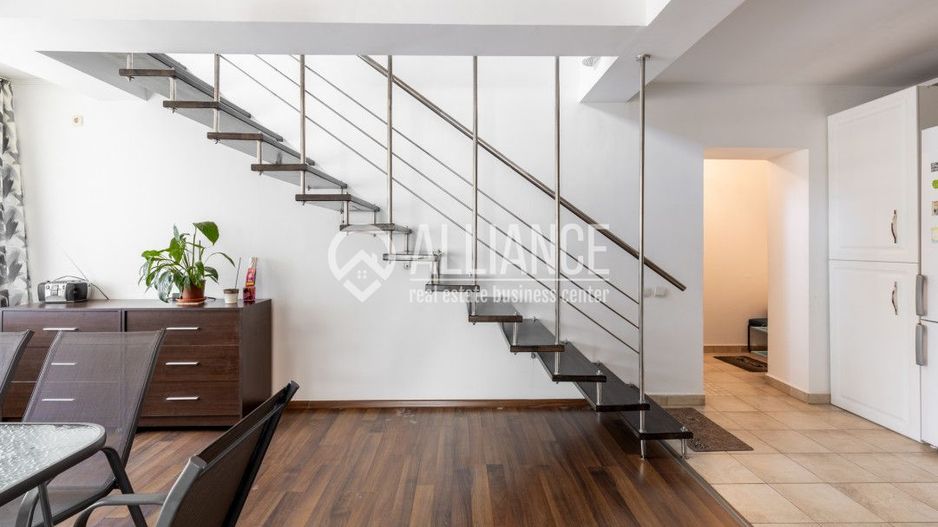 Mamaia Nord - Duplex 5 camere in Vila mobilat,utilat-Constanta - Poză 6