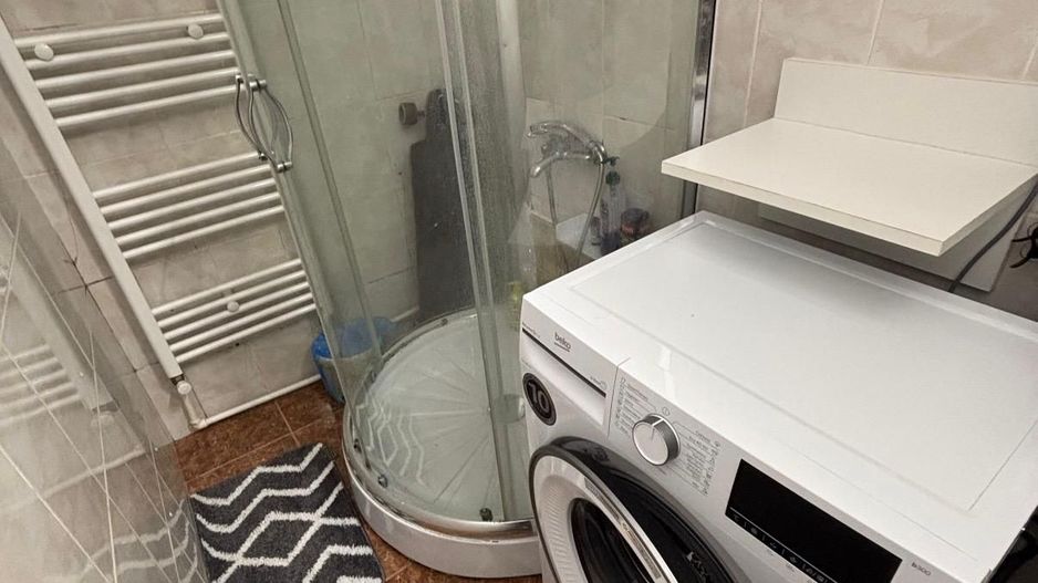 GARSONIERA DRISTOR, BUCATARIE INCHISA, MOBILAT SI UTILAT MODERN - Poză 6