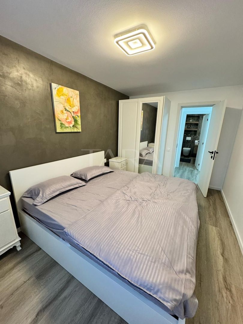 Apartament Elegant, 2 Camere, Parcare, în Vila Exclusivistă, Zorilor. - Poză 4