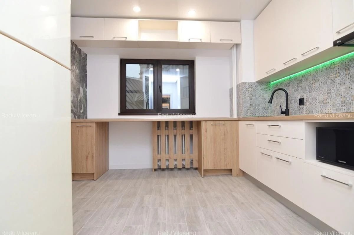 De vanzare Apartament 4 camere Piata Unirii, Fantani, ULTRACENTRAL - Poză 5