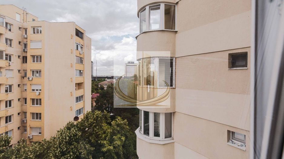 Apartament 4 camere Central 100mp 245000 euro - Poză 12