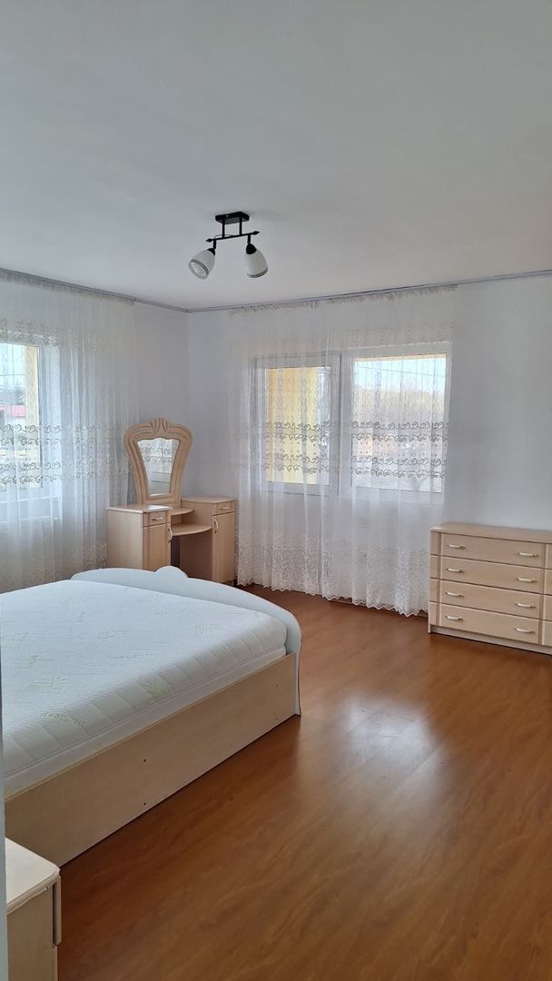 Casa de inchiriat Curtea de Arges - Poză 19