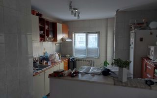 vând apartament 2 camere - Poză 2